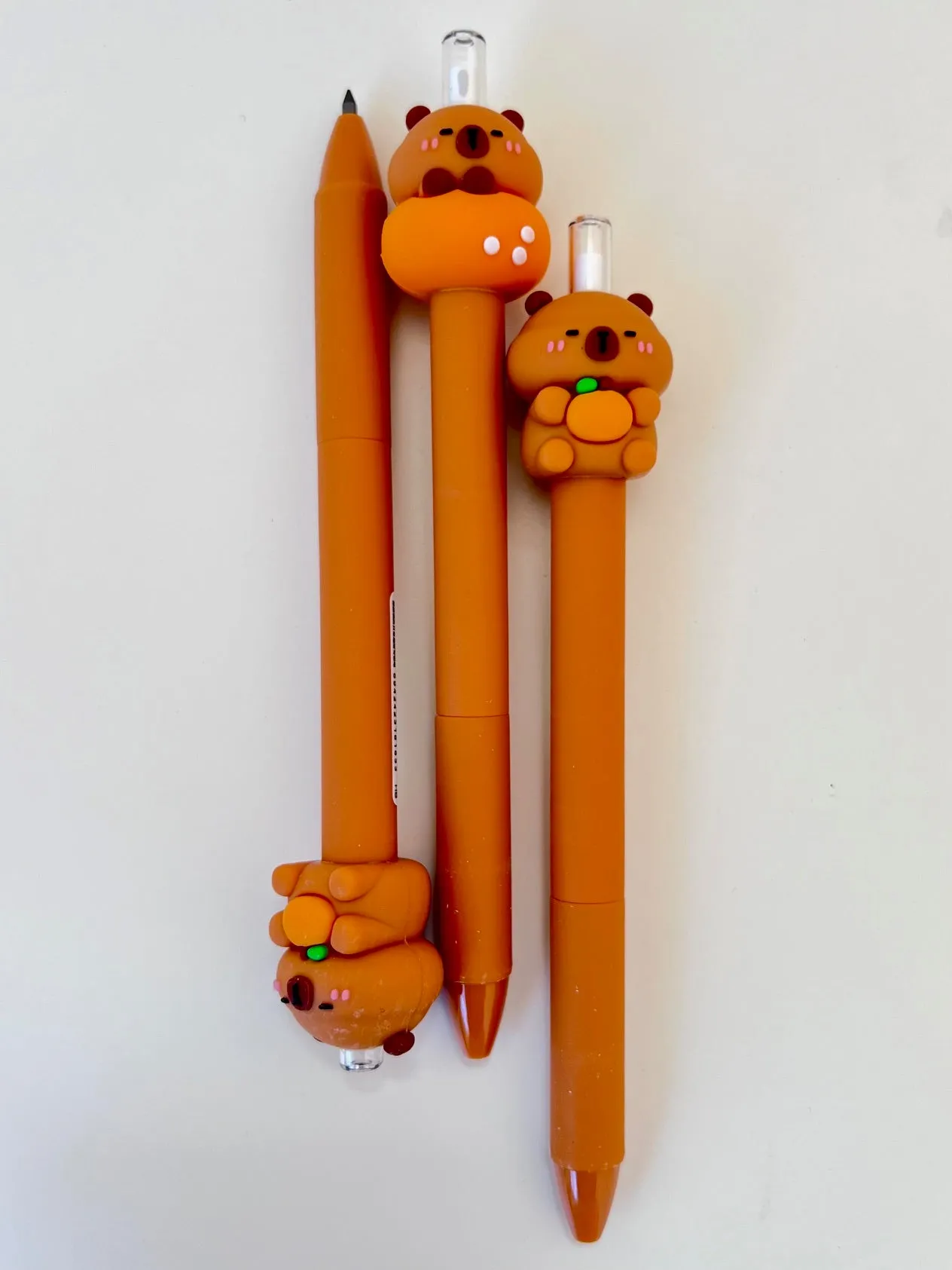 21810 CAPYBARA RETRACTABLE PENCIL-24