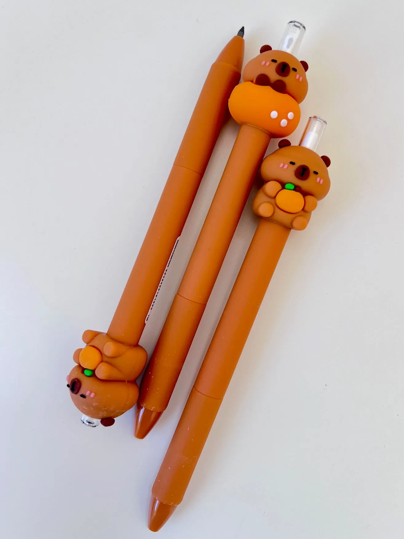 21810 CAPYBARA RETRACTABLE PENCIL-24