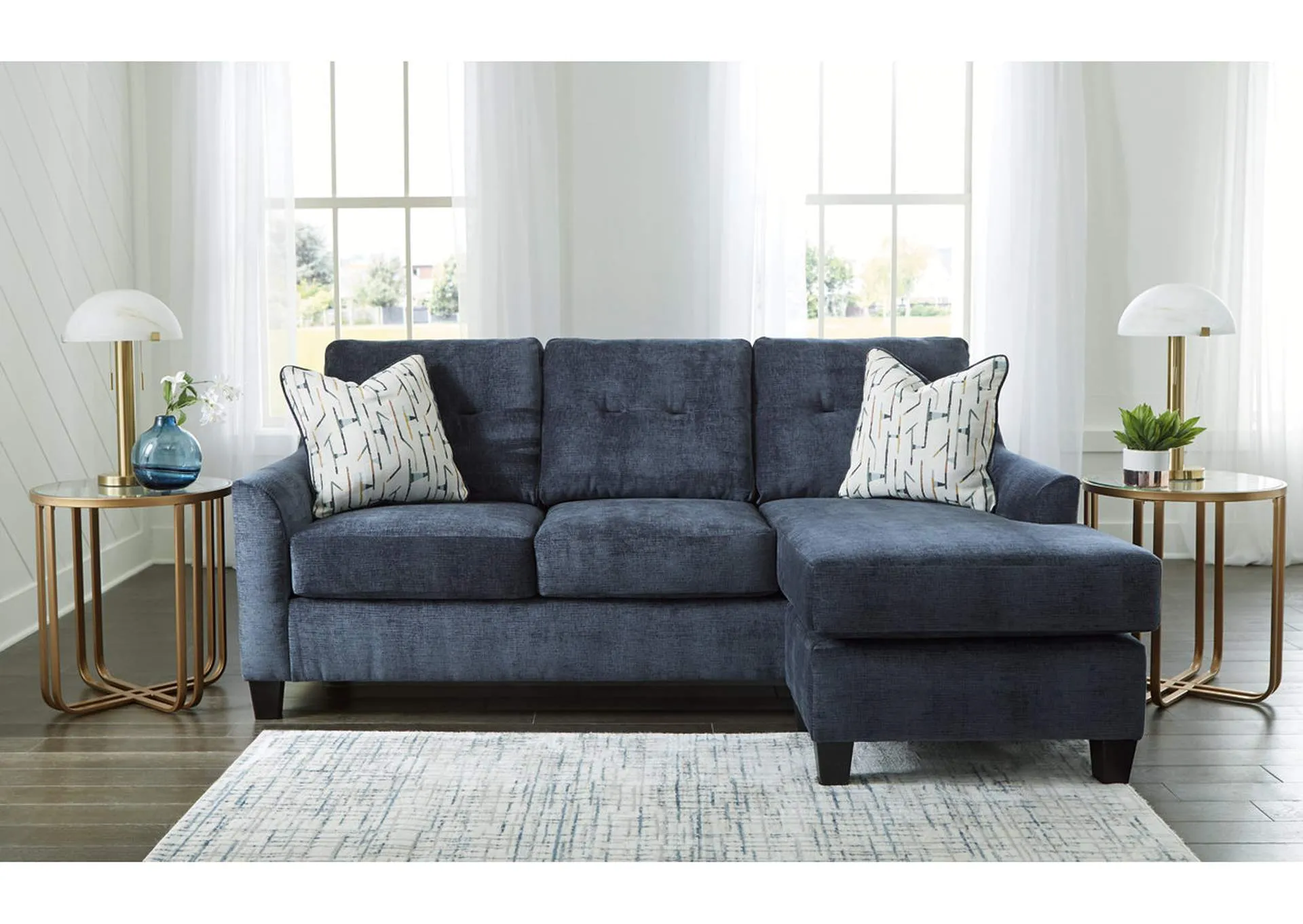 Amity Bay Sofa Chaise