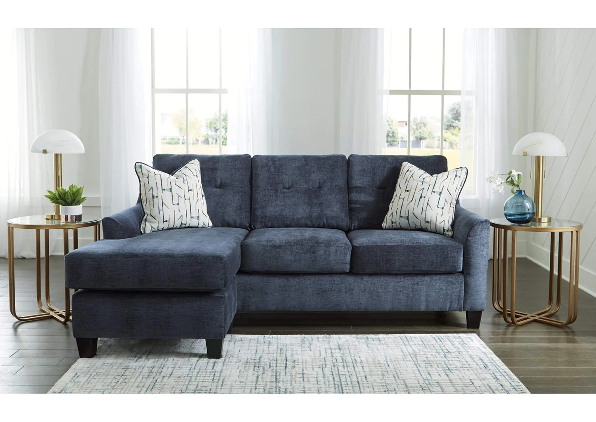 Amity Bay Sofa Chaise