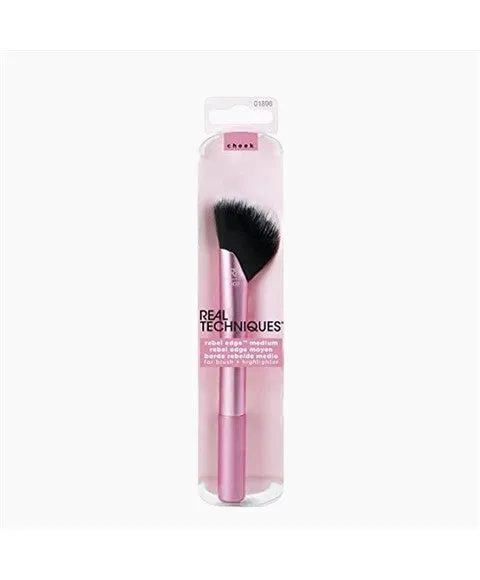 Real Techniques  Rebel Edge Cheek Medium Brush 01896