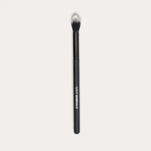 Saint Minerals Detail Highlighter Brush