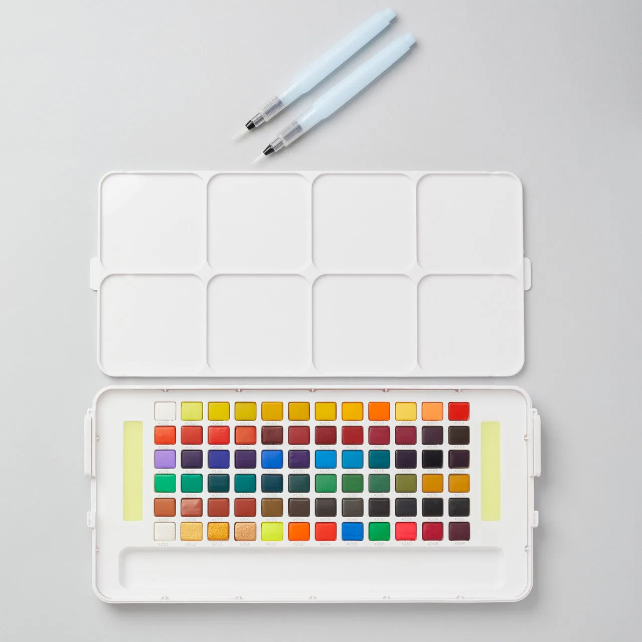 Sakura Studio Set Koi Watercolor Kit (Pack of 60)